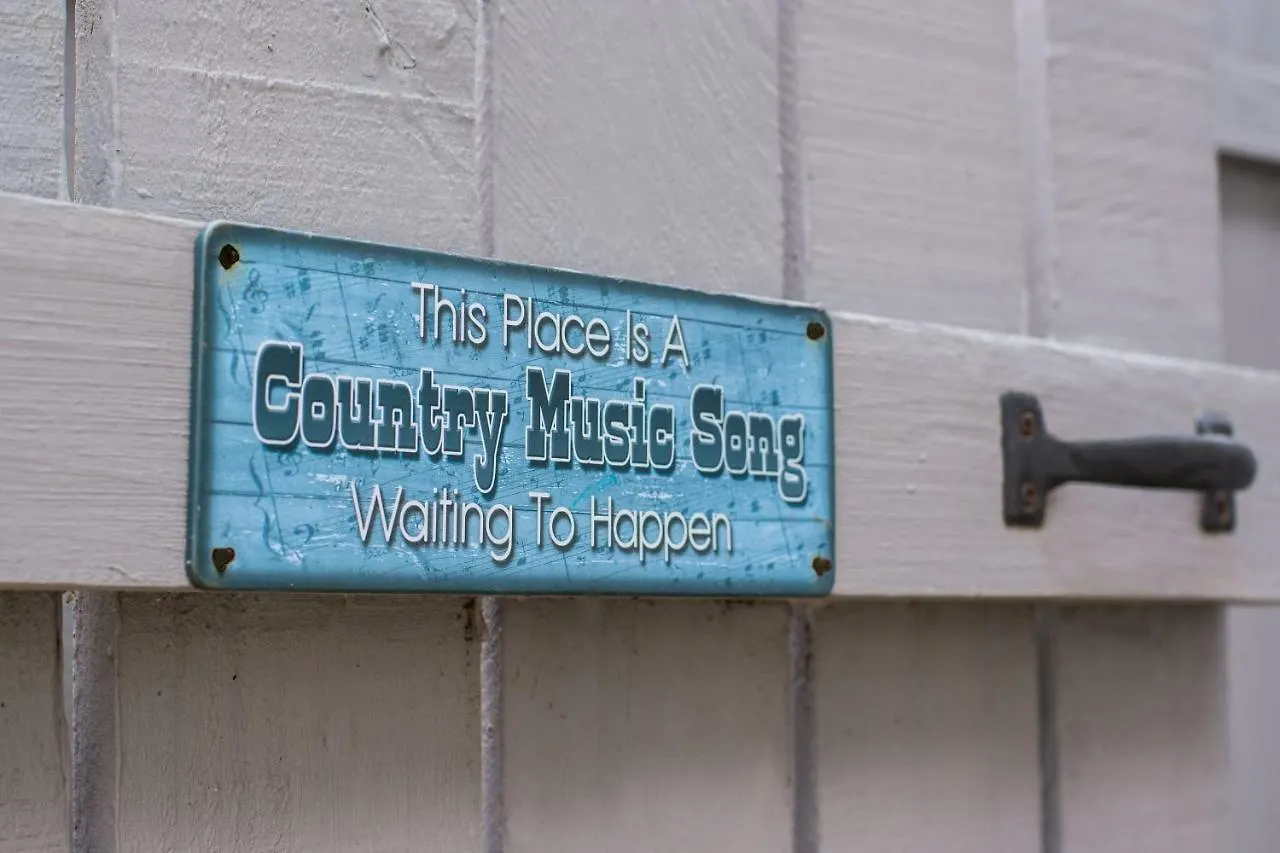 Apartment Music Valley Studio - No Fees - Opryland Area Nashville United States