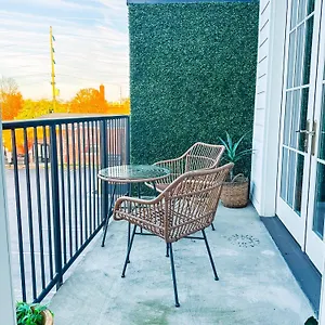 Rustic Chic - Boutique Luxe Near Broadway Nashville